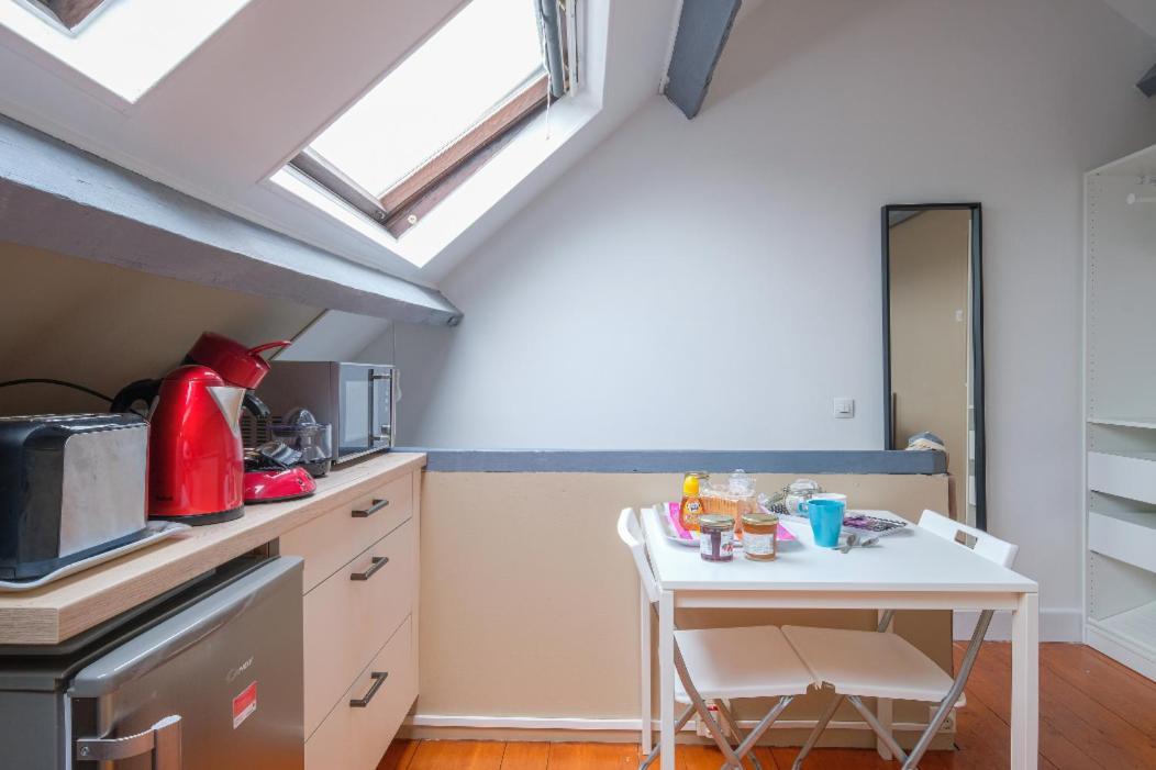 L'Escale Nemourienne Apartment Nemours Bagian luar foto